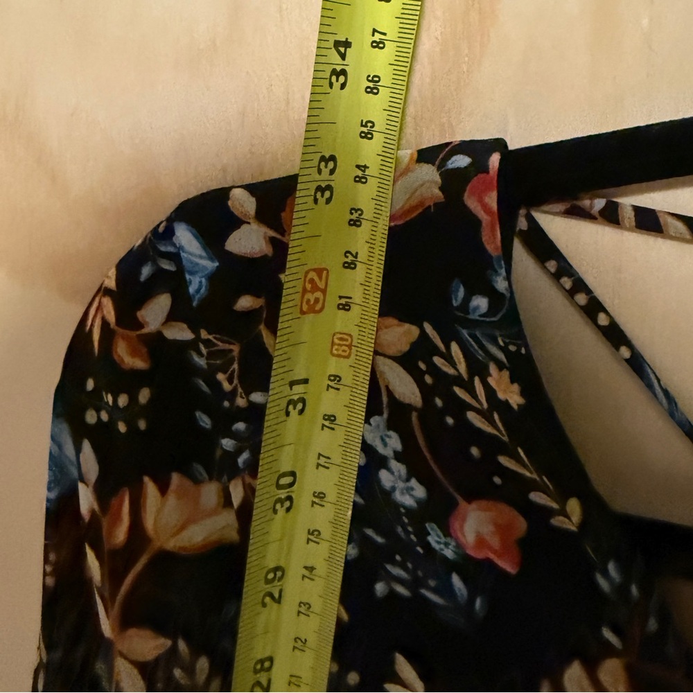 Feminine Floral Black Mini Dress - Picture 7 of 10